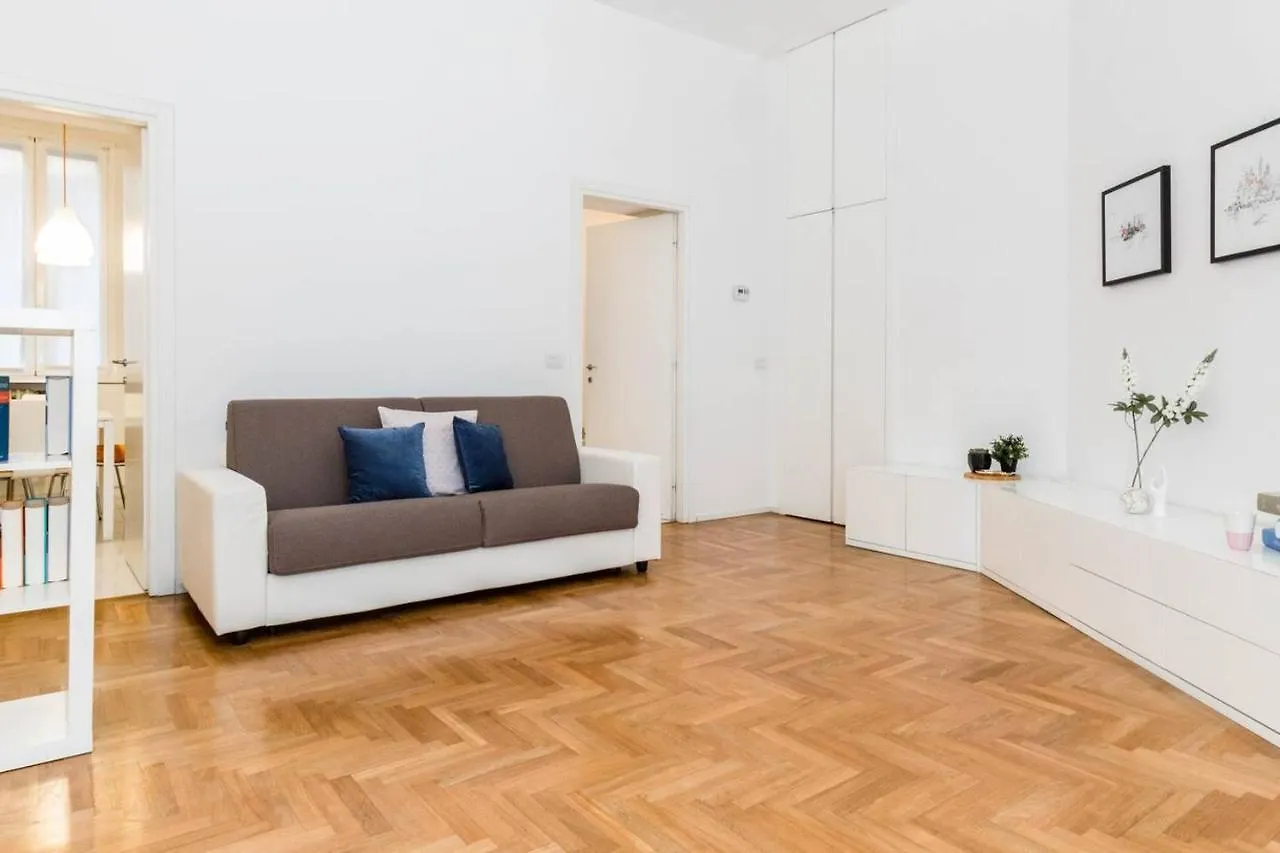 Altido Darsena Apartment Milan
